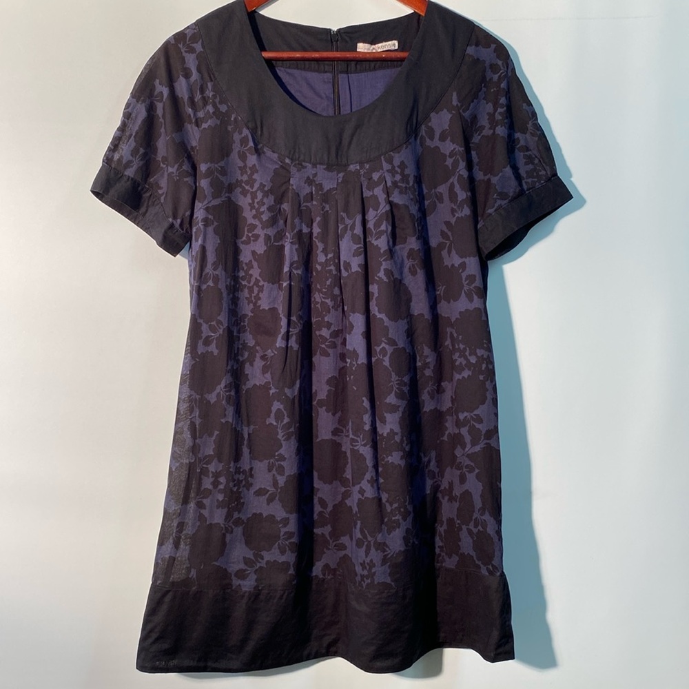 Kensie - sweet floral dress. Size M/L